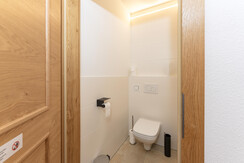 Separate Toilette