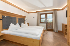 Schlafzimmer 1 mit Doppelbett