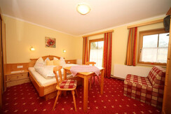 Dreibettzimmer