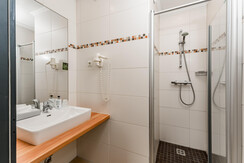 Room Pictures_Room_F_EZZ_2