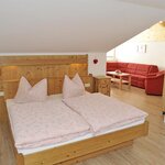 Photo of Holiday home, shower, toilet, 4 or more bed rooms