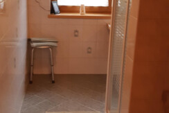 Dusche-Zirbenzimmer