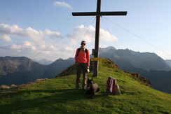 2200 m