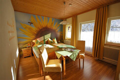 Das Sonnenblumenzimmer im Ferienhaus Tschernitz