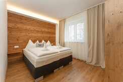 Top 1 Schlafzimmer 3 mit Doppelbett