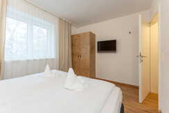Top 1 Schlafzimmer 3 mit TV
