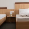 Bild von Dreibettzimmer mit Dusche, WC