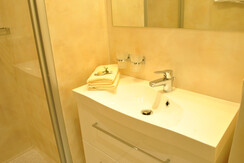 Zimmer Nr.1 (2)