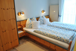 Zimmer Nr.1 (5)