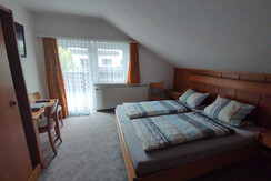 Dreibettzimmer
