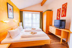 doublebedroom