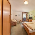 Photo of suite with shower, WC