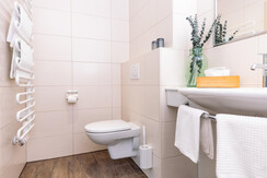 Mehrbettzimmer Glückspilz Bad Handtuchtrockner