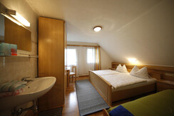 Dreibettzimmer