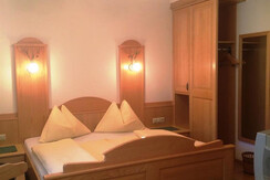 Dreibettzimmer