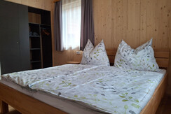 Schlafzimmer1