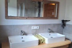 Badezimmer 1