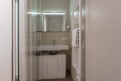 Bathroom_1