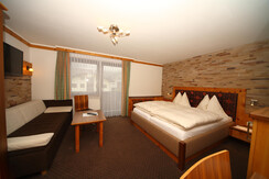3-Bett Zimmer
