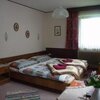 Bild von Dreibettzimmer mit Dusche, WC
