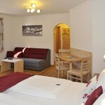 Photo of double room with shower, WC