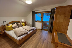 Schlafzimmer 2