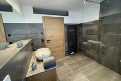 APPARTEMENT 2