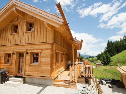 Mountain Hideaway Lodge