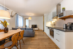Bright eat-in kitchen