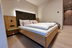 (c) Hotel Matschner