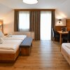 Photo of room with 4 beds with shower, WC