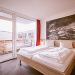 Bild von Double room for 2 Adults + 1 child - Room only