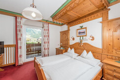 Doppelzimmer nordseitig - Dachsteinmassivblick