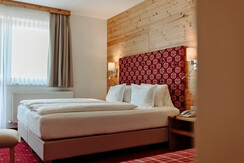 Hotel Waldfrieden - Doppelzimmer Dachstein