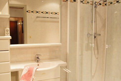 John_106_800