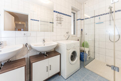 Top 2 Badezimmer 2 mit Doppelwaschtisch