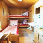 Bild von Dreibettzimmer mit Gemeinschaftsbad