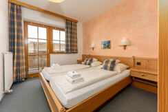 Schlafzimmer mit eigenem Balkon