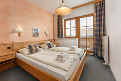 Schlafzimmer mit eigenem Balkon