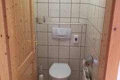 separates WC
