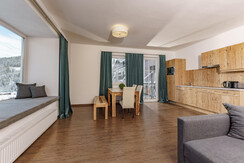 Room Pictures_Room_H_D2_4