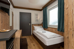 Room Pictures_Room_H_EZ_6