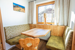 Esstisch im Studio Reiteralm
