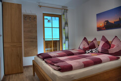 Schlafzimmer 2