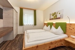 Top 5 - Bedroom with double bed and TV