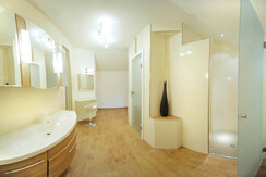 Badezimmer 2
