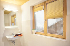 _DSC3090_Badezimmer Fenster