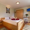 Photo of double room with shower, WC