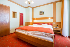Rötelstein_SelinaFlaschPhotography-10