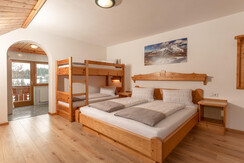 Zimmer Nr.  8